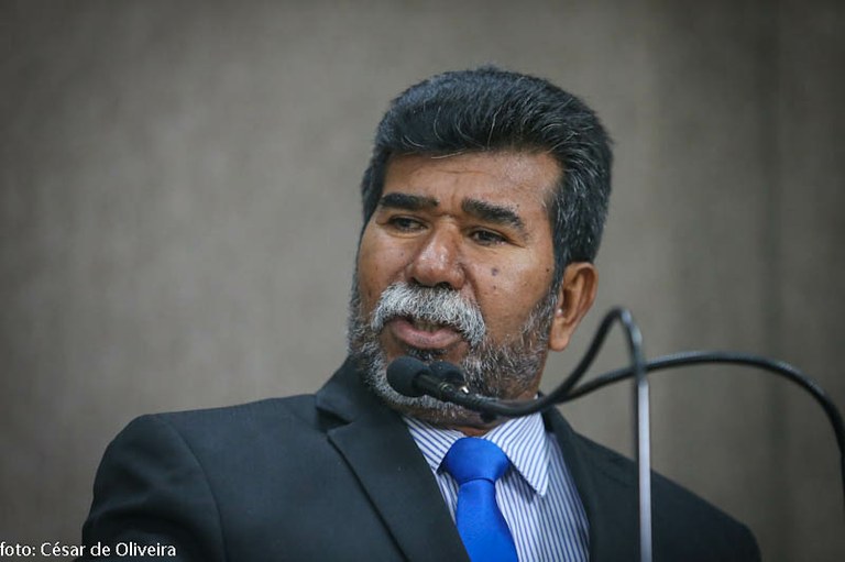 Bigode do Santa Maria aborda a situação do transporte alternativo da Zona Sul 