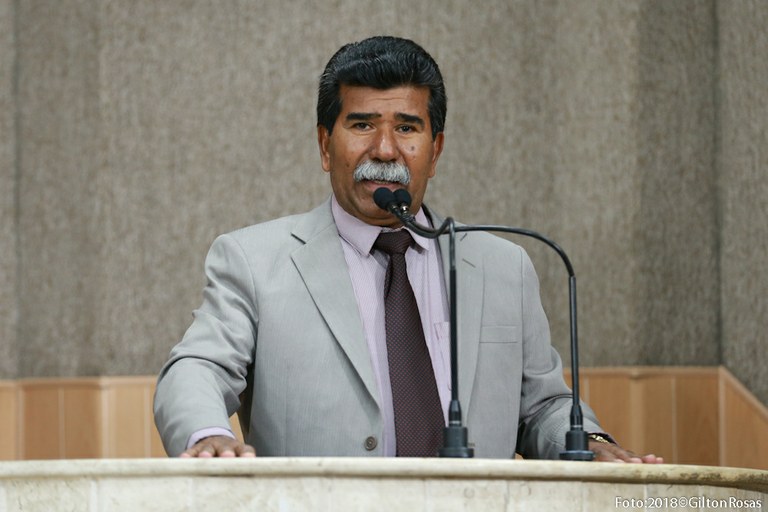 Bigode do Santa Maria deseja bom mandato aos eleitos 