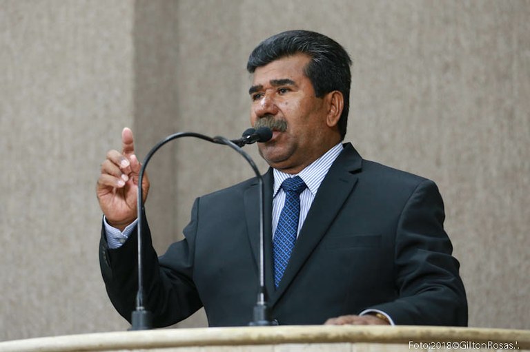 Bigode do Santa Maria fala sobre sistema de esgoto no Bairro São Conrado