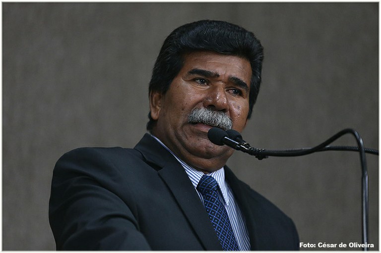 Bigode do Santa pede atenção dos gestores para a saúde e segurança pública