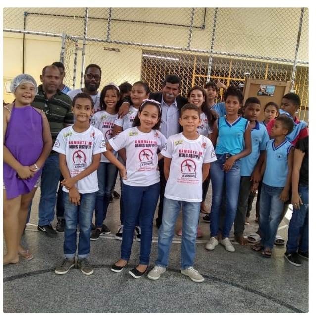 Bigode participa de evento sobre combate ao mosquito dengue em escola municipal