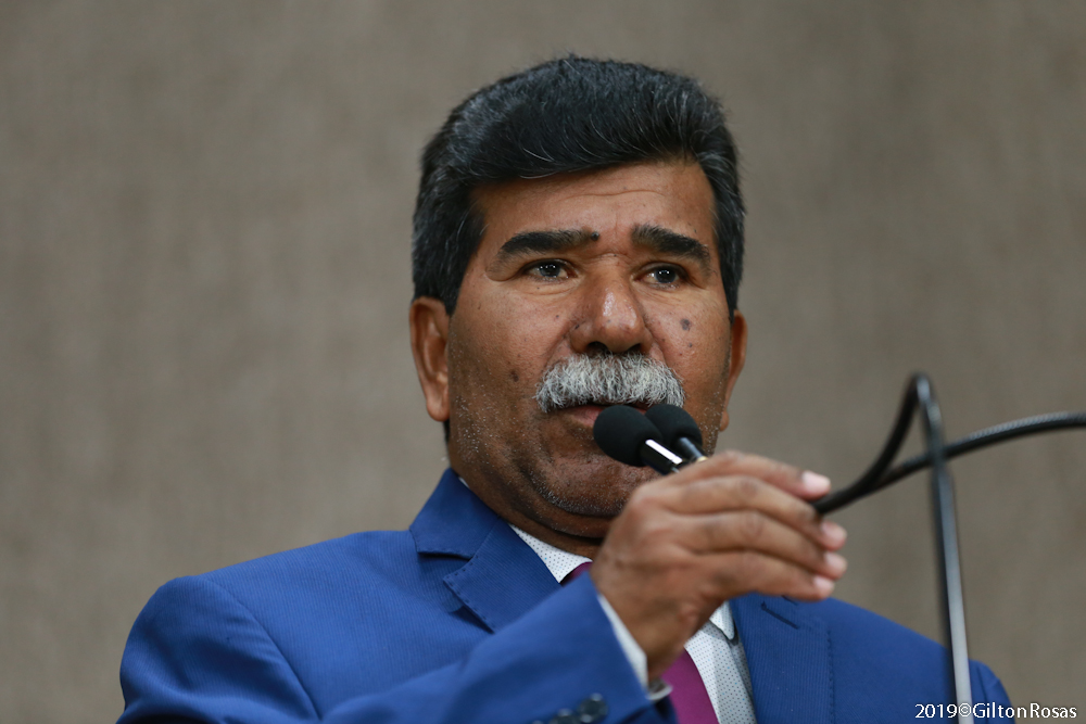 Bigode pede mais uma vez melhorias para o Loteamento Aningas no bairro Farolândia