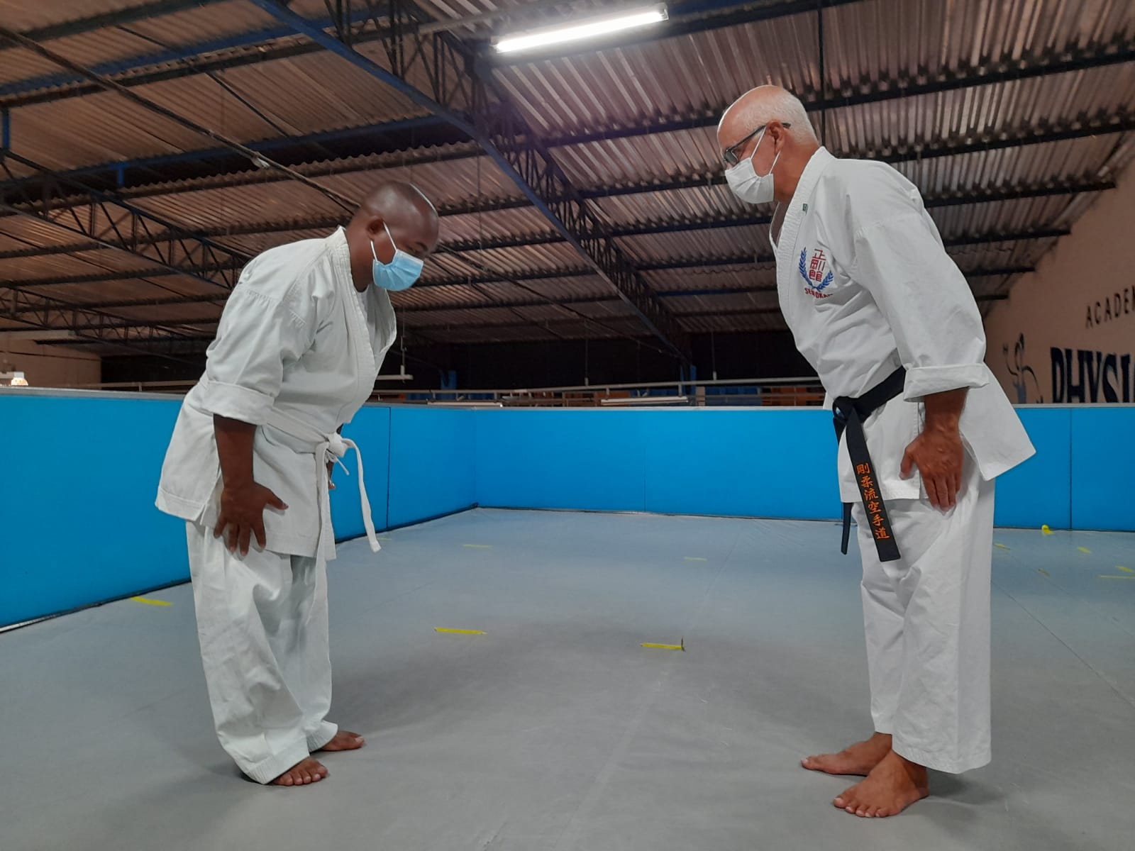 Binho aprende técnicas do Karatê e destaca o ensino do autocontrole