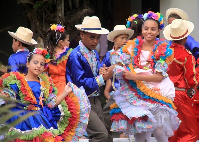Binho comemora aprovação de Lei que cria Festival de quadrilhas juninas mirins e juvenis em Aracaju
