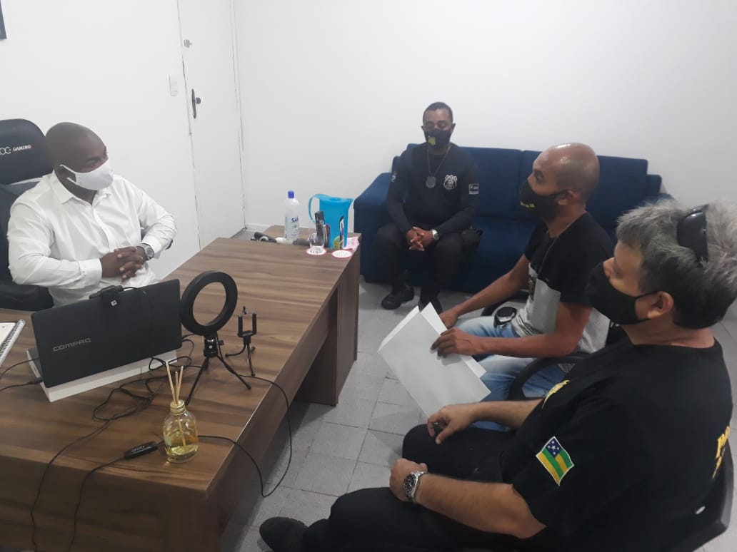 Binho comemora inclusão de Policiais Penais na Vacinação