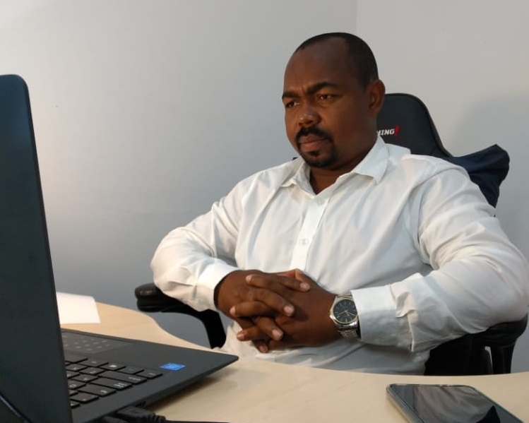 Binho se solidariza com famílias carentes que vivem no “Frigorífico”