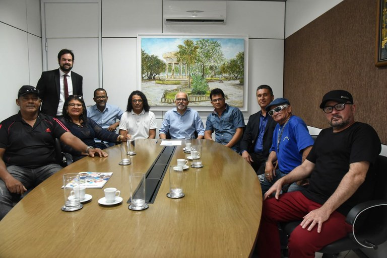 Bittencourt acompanha reunião de Edvaldo com os músicos do Forró Caju e destaca avanços