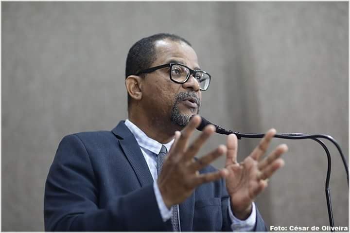 Bittencourt comemora liberação de recursos para obras em Aracaju