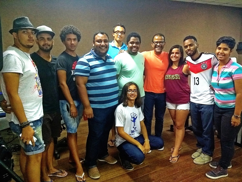 Bittencourt debate construção da juventude na política em encontro com estudantes