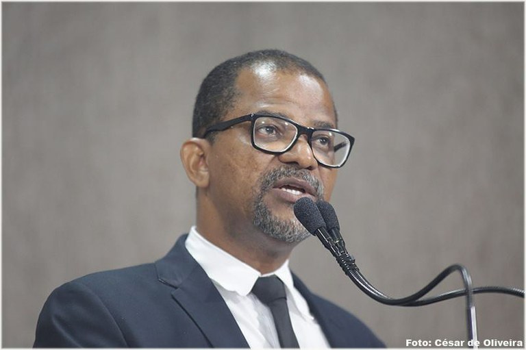 Bittencourt fala sobre a CPI do lixo