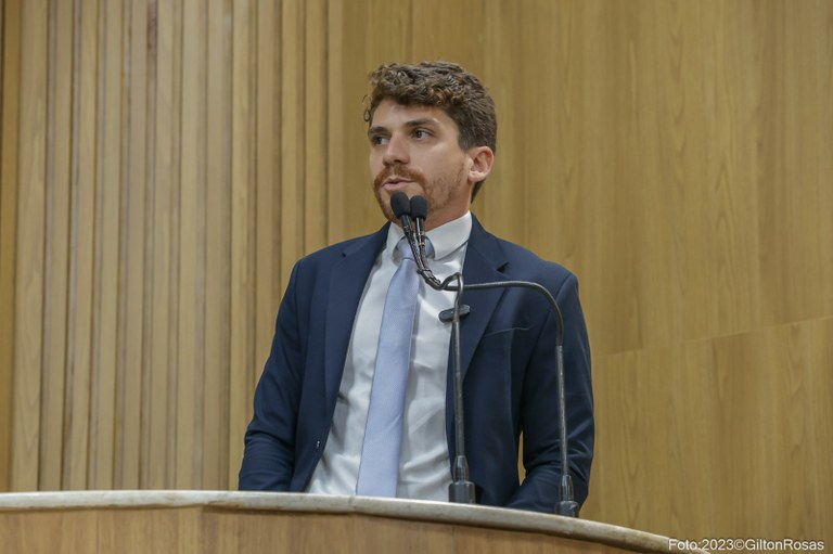 Boate Kiss: “Precisamos evitar tragédias como essa em Aracaju”, afirma Breno Garibalde