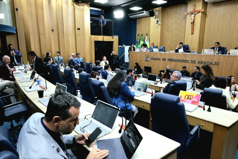 Bracelete para identificar pessoas diabéticas, teste de glicemia na triagem e Programa de inclusão para ex-dependentes químicos são aprovados na CMA 