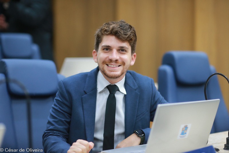 Breno Garibalde comemora resolução sobre cemitérios de Aracaju