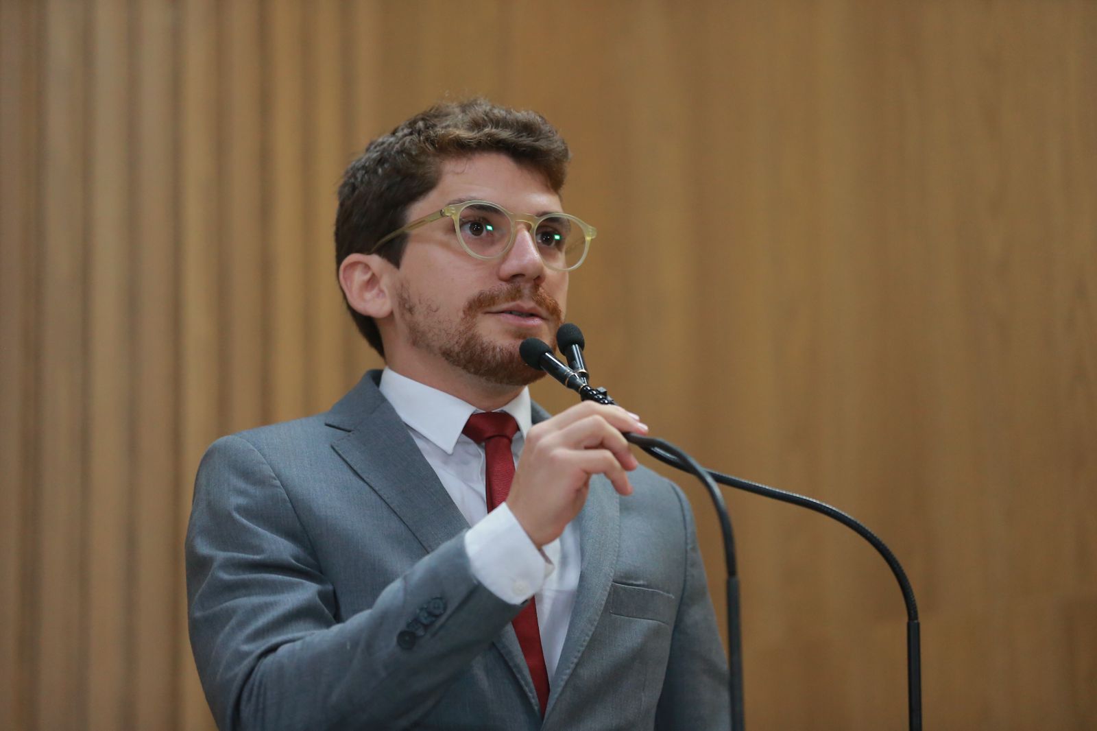 Breno Garibalde faz alerta sobre os falsos biodegradáveis