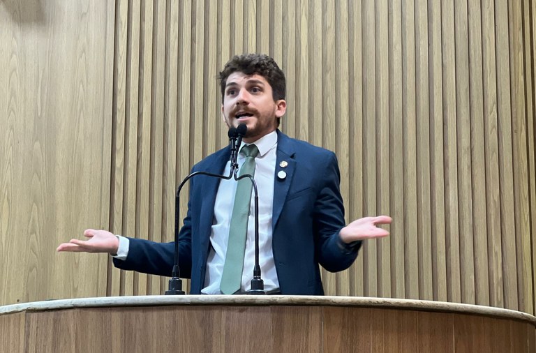 Breno Garibalde: "Nossa carência na arborização urbana virou vergonha nacional" 