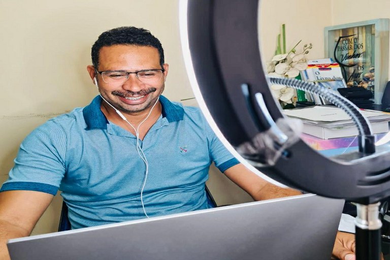 Byron pede que Município faça busca ativa das pessoas que não tomaram segunda dose