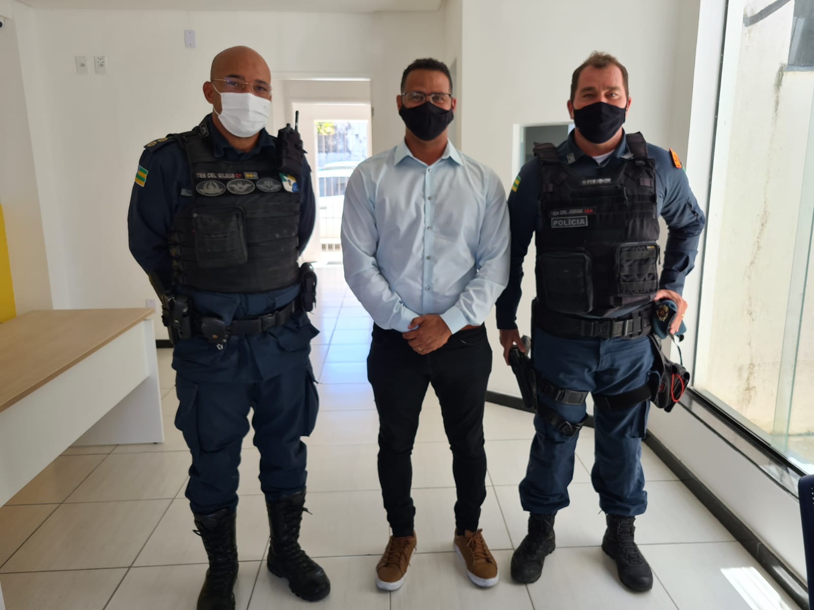 Byron reúne comando da PM e ambulantes para discutir segurança da Cinelândia