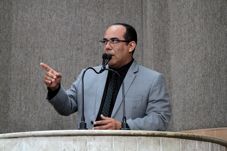 Cabo Amintas critica condições de alojamentos de delegacias