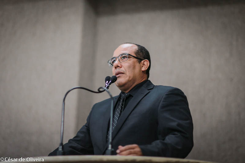 Cabo Amintas critica milhões gastos em cargos comissionados na Prefeitura de Aracaju