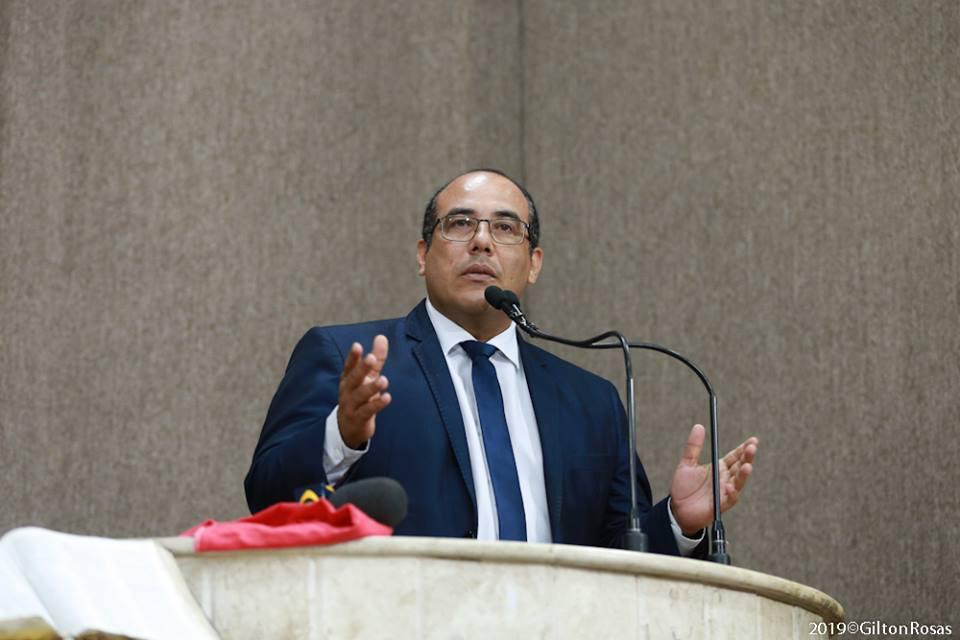 Cabo Amintas discursa sobre programa de televisão da área policial