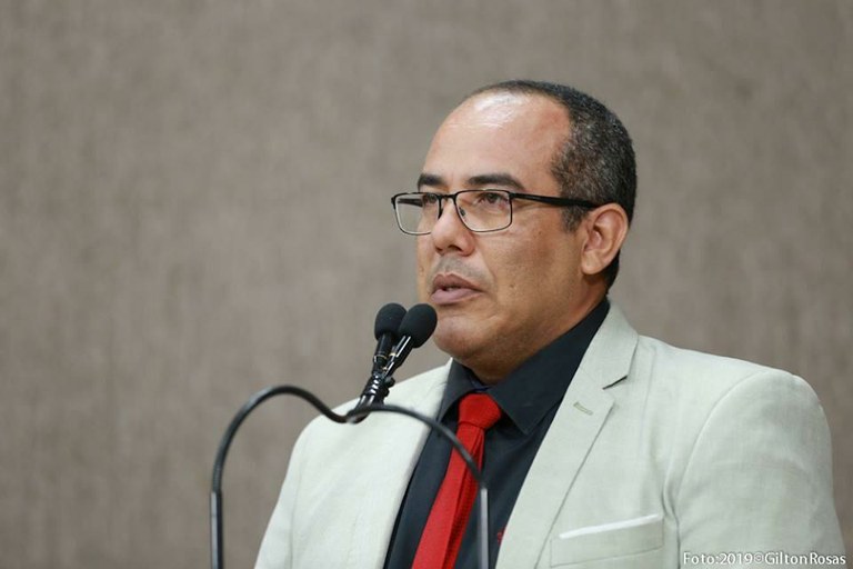 Cabo Amintas lamenta massacre em Suzano e pede debate sobre Segurança Pública