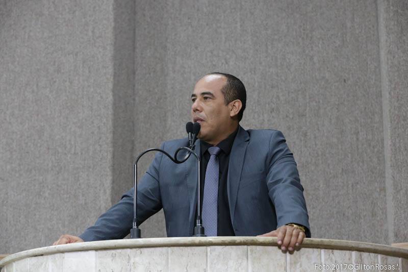 Cabo Amintas reafirma que faz desfile da Rua de Bahia com R$ 30 mil