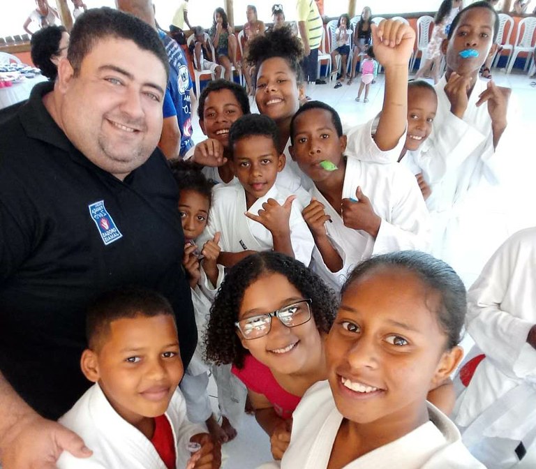 Cabo Didi apoia festa de Dia das Crianças no Santa Tereza