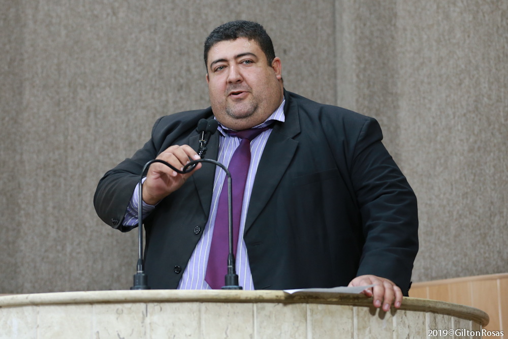 Cabo Didi pede reformas em praças de Aracaju e elogia Rádio Patrulha por operação