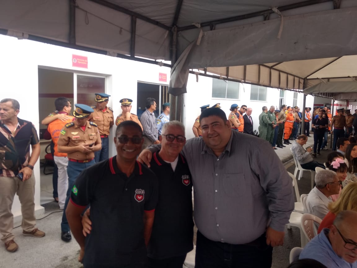 Cabo Didi prestigia solenidade do Corpo de Bombeiros 