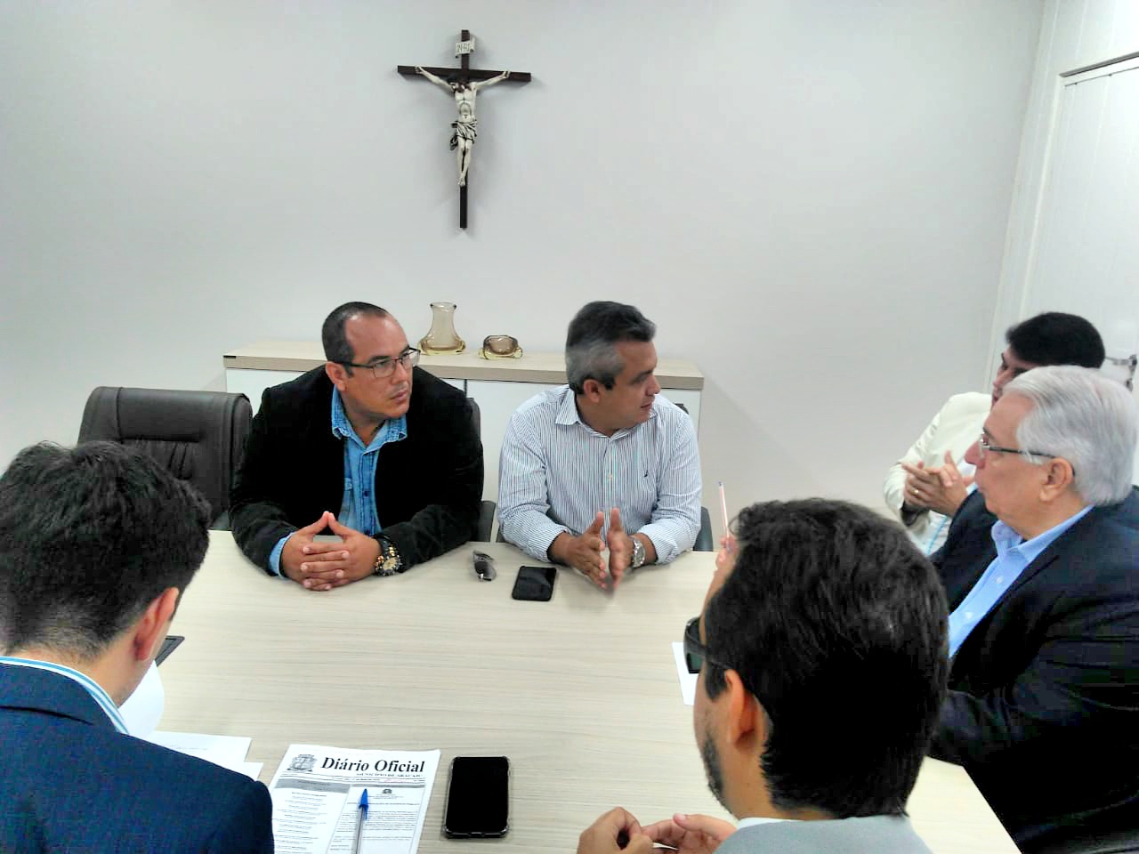 "Cachês dos músicos não podem ser pagos por intermediários", afirma Cabo Amintas durante audiência no TCE