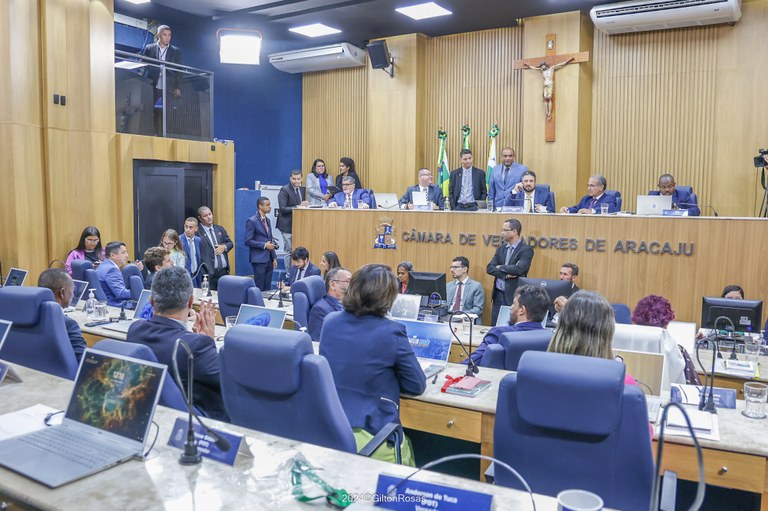 Câmara aprecia 20 proposituras, dentre elas 4 projetos em redação final