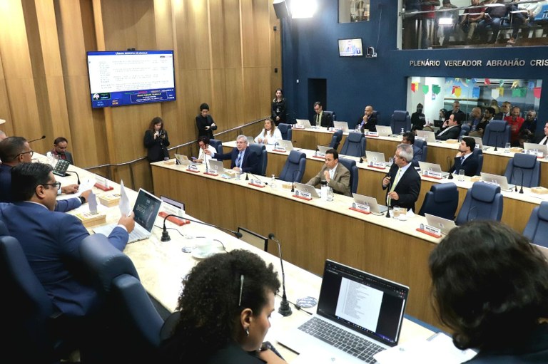 Câmara aprova, em 1ª discussão, criação da Frente Parlamentar em defesa da vida e da família 