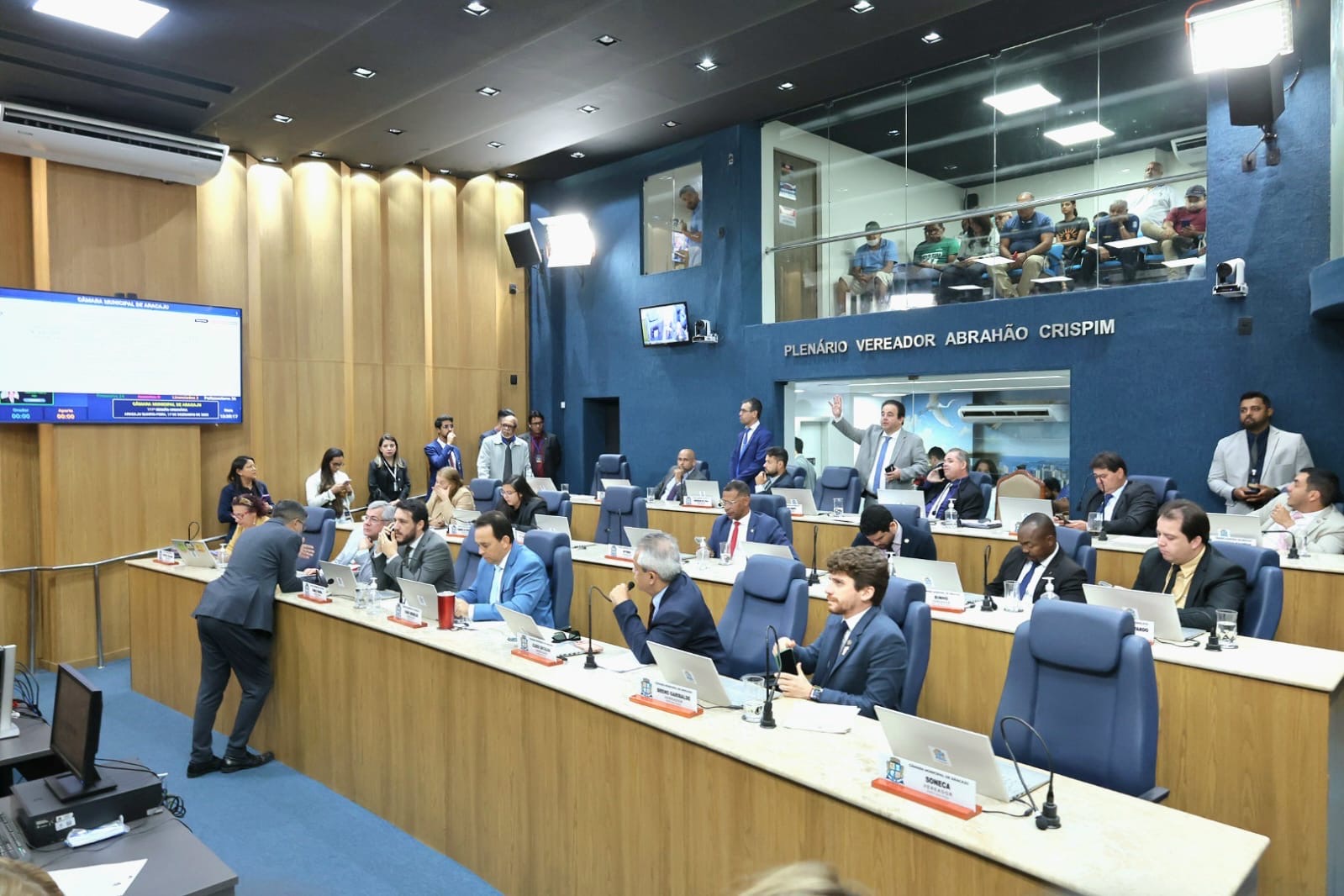 Câmara aprova flexibilização em gratificação de tempo integral para servidores municipais