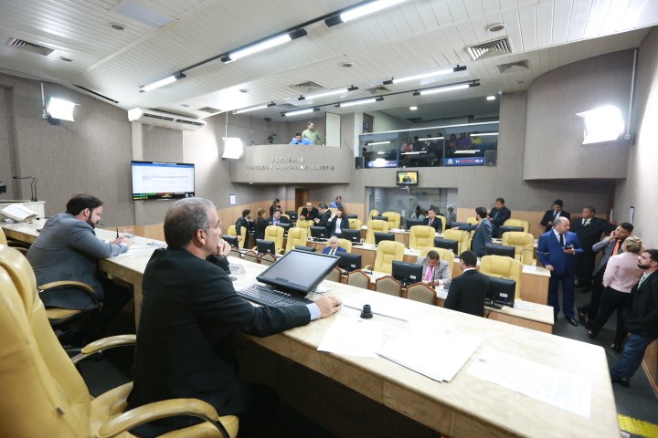 Câmara aprova oito proposituras nesta quinta-feira