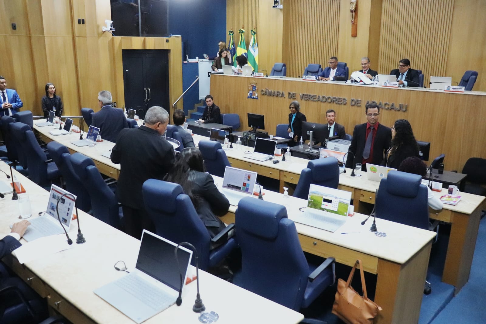 Câmara aprova PL que cria Dia Municipal da Mulher