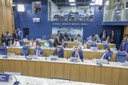 Câmara aprova projeto obrigando cardápios impressos em estabelecimentos da capital  