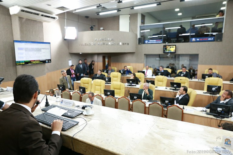 Câmara aprova Projetos de Lei durante Pauta do Dia