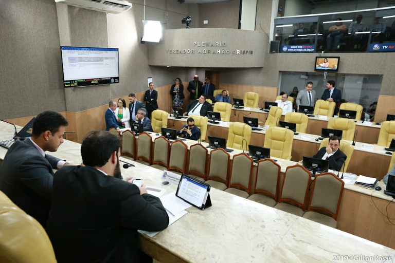 Câmara aprova oito proposituras nesta quarta