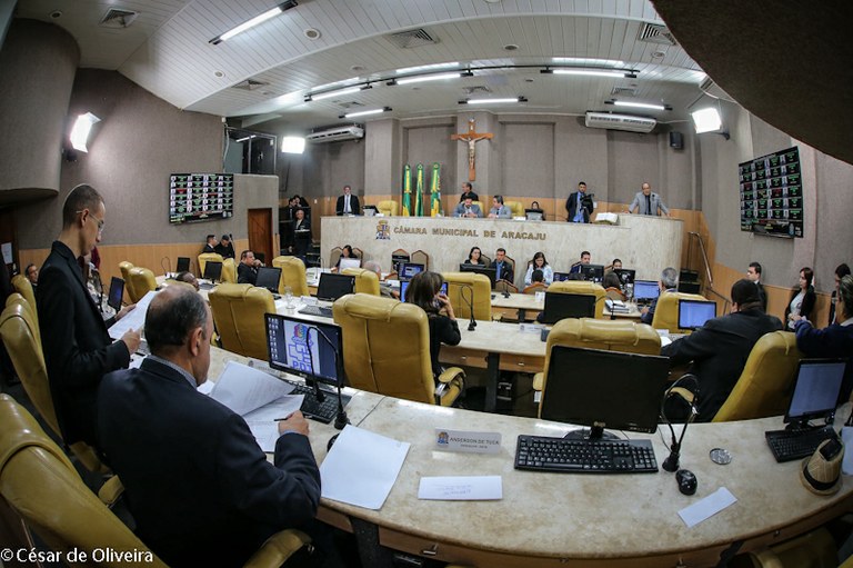 Câmara de Aracaju aprova seis proposituras nesta terça