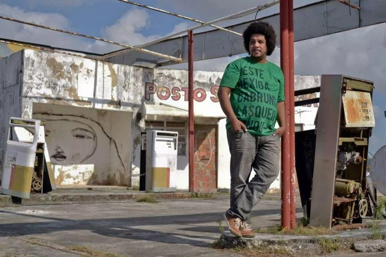 Câmara aprova título de cidadania aracajuana para o artista Alex Sant’Anna por meio de projeto de Ricardo Vasconcelos