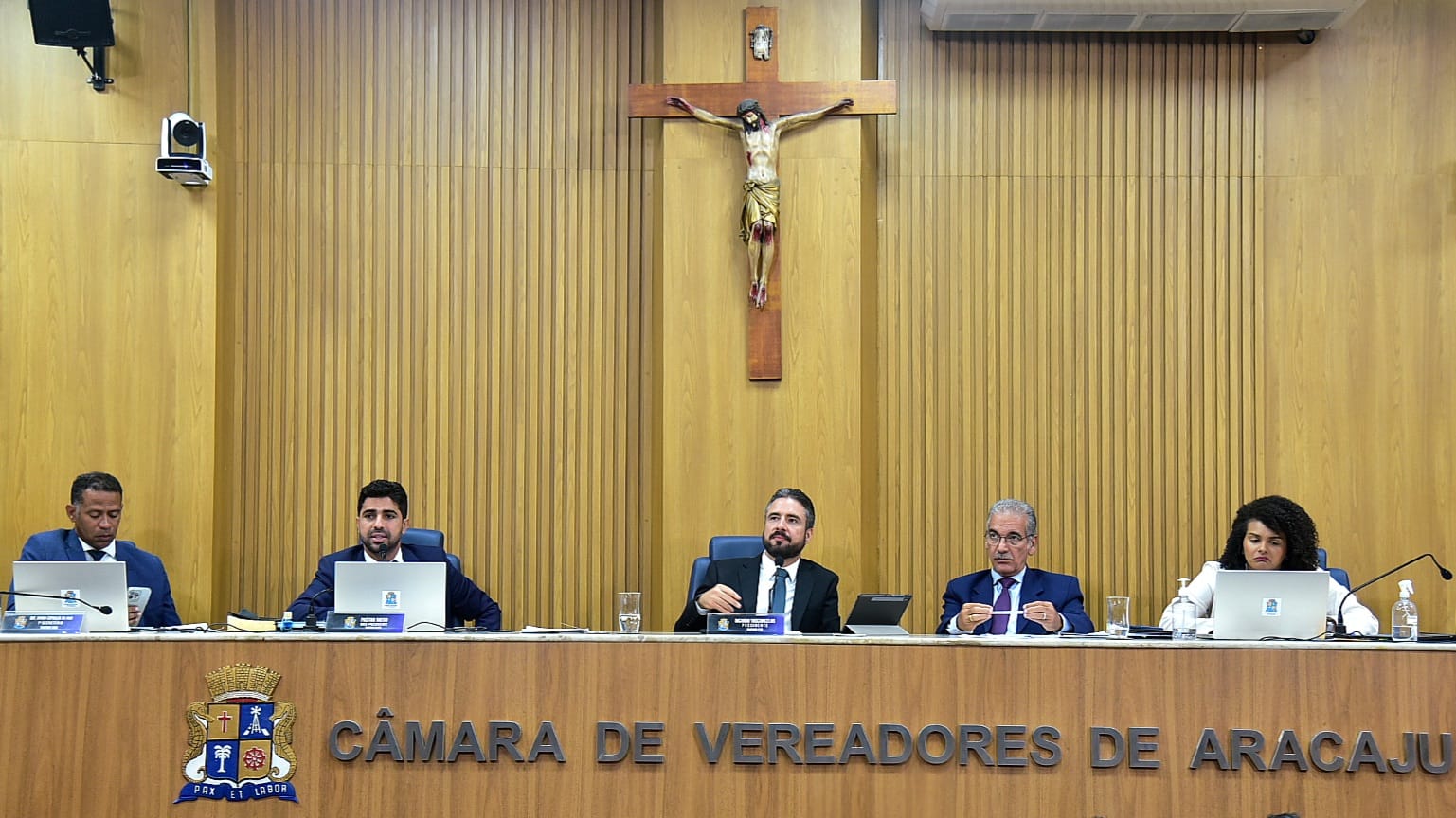 Câmara de Aracaju aprova 06 proposituras e discute projeto enviado pelo Poder Executivo 