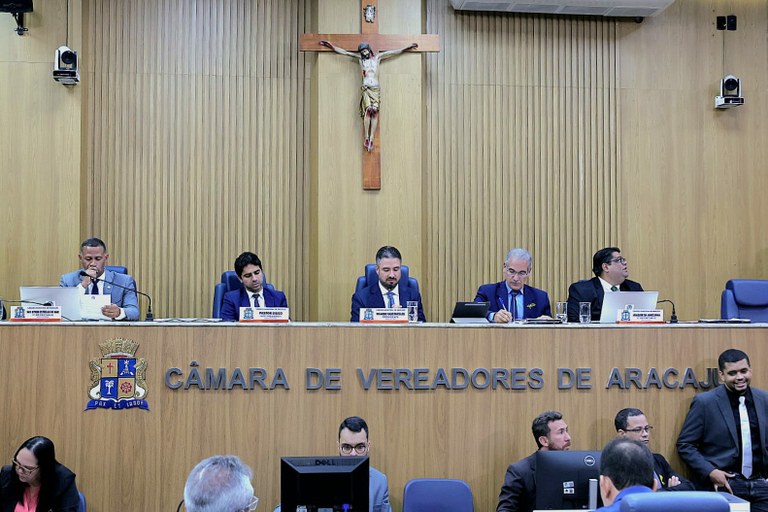 Câmara de Aracaju aprova lei que regulamenta funcionamento de zoológicos e aquários 