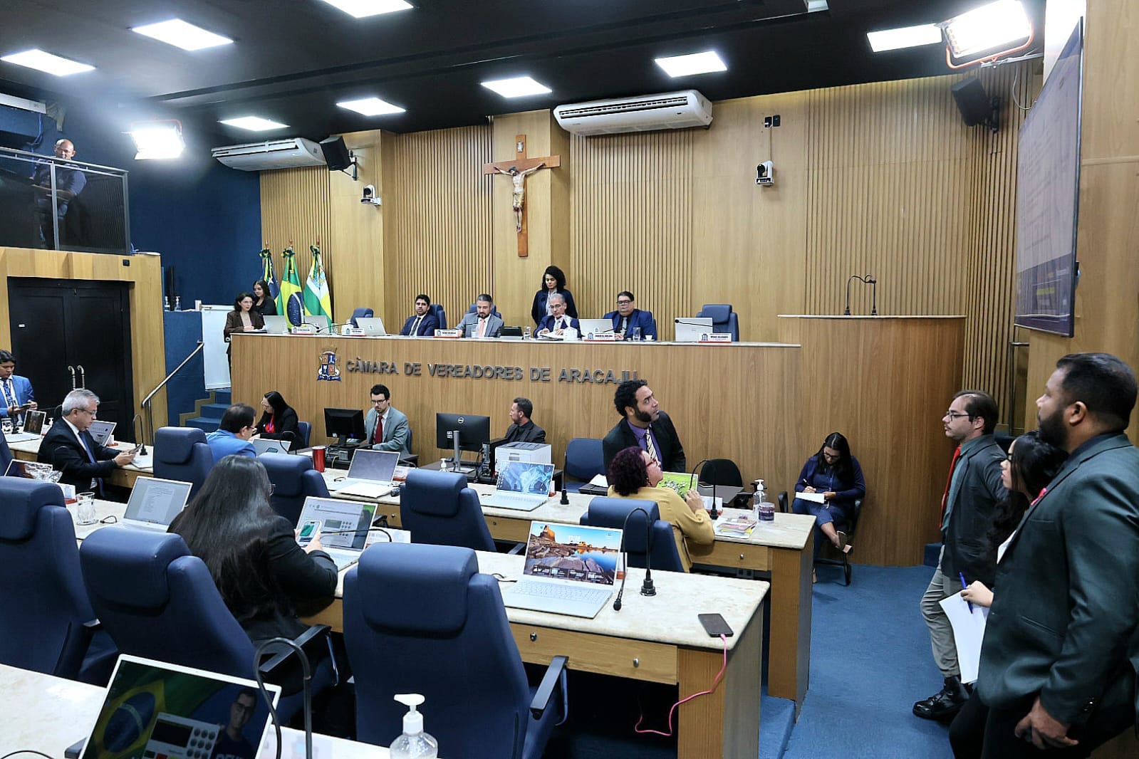 Câmara de Aracaju decreta ponto facultativo na segunda, dia 27, em homenagem ao Dia do Servidor Público 