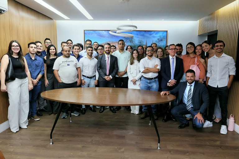 Câmara de Aracaju recebe estudantes de Direito em visita institucional 