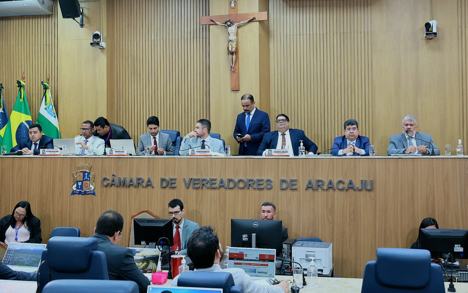 Câmara de Aracaju recebe representantes do transporte público para debater sobre a questão dos ônibus elétricos na cidade 