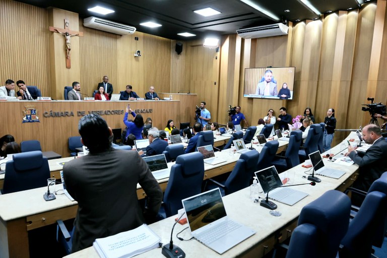Câmara de Aracaju recebe secretária da Saúde para apresentação de relatório quadrimestral