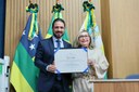 Câmara entrega Título de Cidadania Aracajuana à diretora da Biblioteca Epiphanio Dória, Juciene Maria 