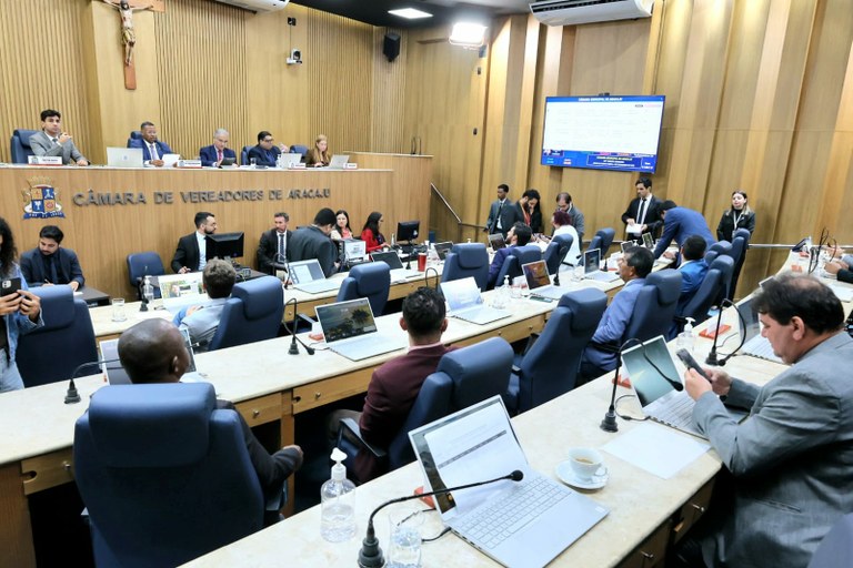 Câmara Municipal de Aracaju aprova 593 emendas impositivas e destina mais de R$ 70 milhões em 2025 