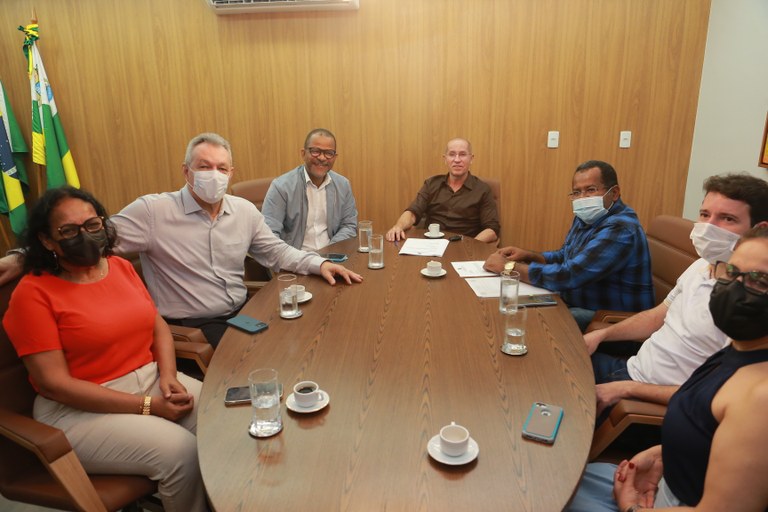 Câmara recebe projetos de ajustes do Estatuto do Servidor e da Previdência Municipal