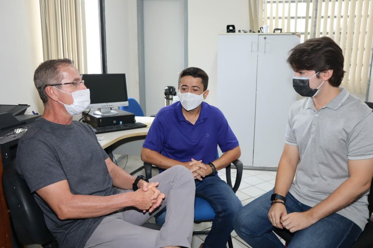 Câmara recebe vereador eleito Fabiano Oliveira 